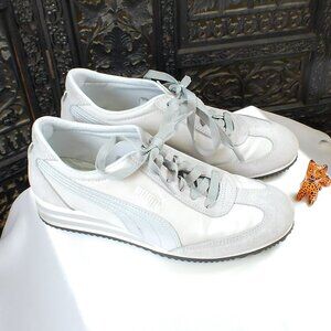 Women's Puma Sneakers Size 7